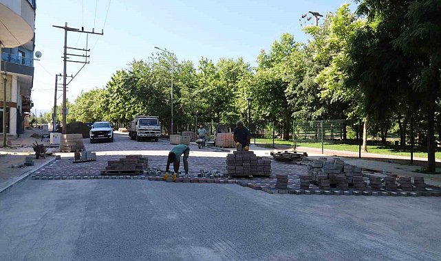 Turgutlu'nun yolları yenileniyor