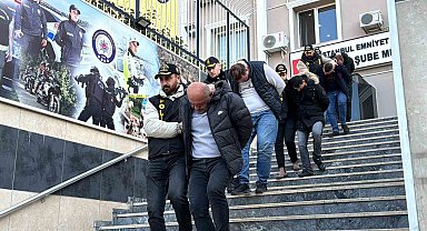 Turistlerin paralarını kontrol etme bahanesiyle çaldıkları tespit edilen suç örgütüne yönelik yürütülen soruşturma tamamlandı