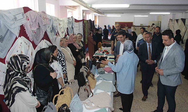 Türkeli'de yıl sonu sergisi