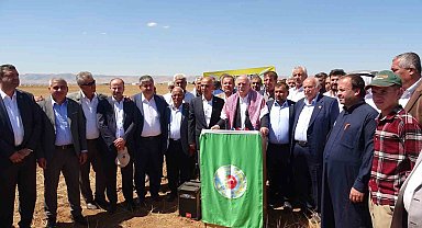 TZOB Genel Başkanı Bayraktar, Mardin'de çiftçilerle buluştu