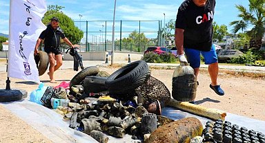 Üçüncü etap deniz dibi temizliği Bitez'de yapıldı
