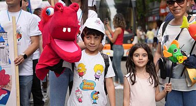 Uluslararası Eskişehir Çocuk, Gençlik ve Kukla Tiyatroları Festivali'nde görkemli açılış