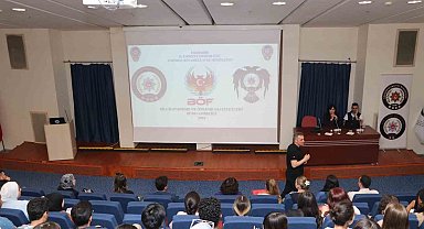 Uluslararası öğrencilere bilgilendirme semineri