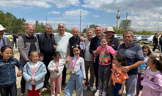 Umraniye köy halkı bahar şenliğinde buluştu