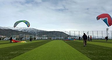 Üniversite Genç Kanatlar Kulübü, yamaç paraşütü deneyimi yaşadı