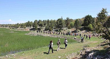 Üniversite öğrencileri, Beyşehir'in botanik hazinelerini keşfetti