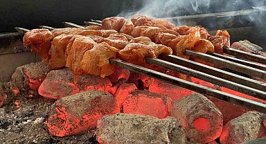 Uzmanı uyardı: Etleri kömür, sağlığınızı riske etmeyin