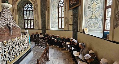 Vakıf Haftası'nda Osmangazi ve Orhangazi için hatim indirildi