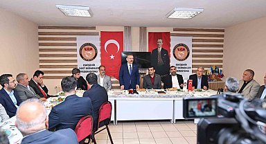 Vali Aksoy, Dost Dernekler Federasyonu'na iade-i ziyarette bulundu