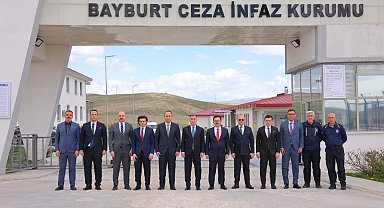 Vali Elidvan, Açık Ceza İnfaz Kurumu Müdürlüğü'nü ziyaret etti