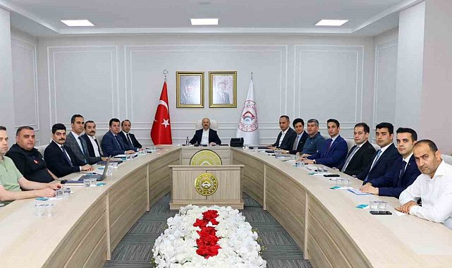Vali yardımcılarıyla değerlendirme yapıldı