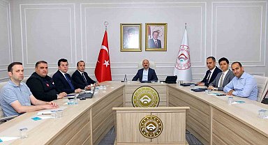 Vali yardımcılarıyla toplantı düzenlendi