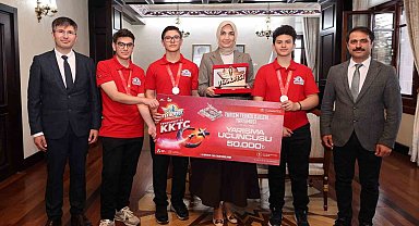 Vali Yiğitbaşı, TEKNOFEST KKTC 2025'te dereceye giren HasCode Takımı'nı kabul etti