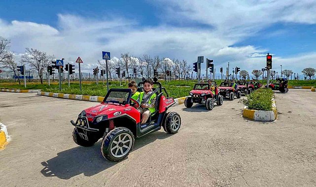 Van Büyükşehir Belediyesinden öğrencilere trafik eğitimi