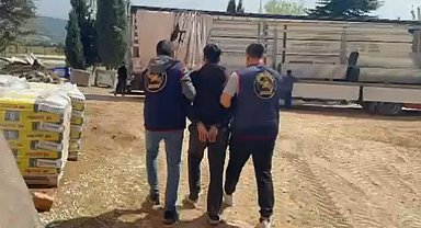 Van'da hırsızlık operasyonu: 8 gözaltı