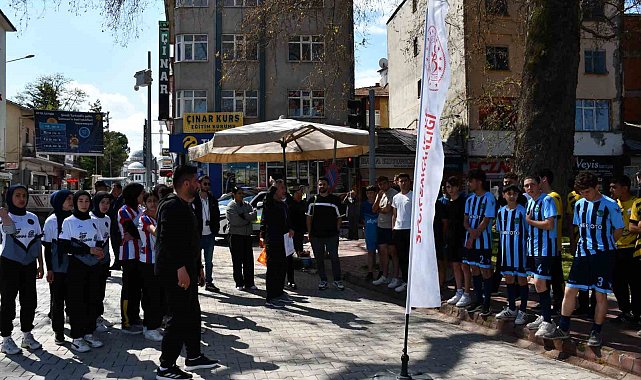 Vezirköprü'de 19 Mayıs coşkusu kros yarışıyla başladı