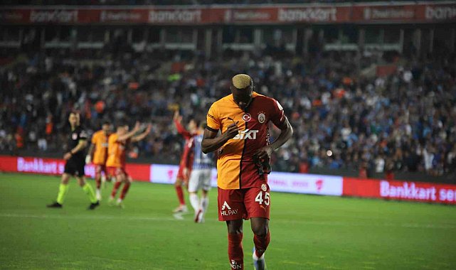 Victor Osimhen, Galatasaray tarihine geçti