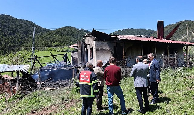 Yaşlı kadına ait ev çıkan yangında kül oldu
