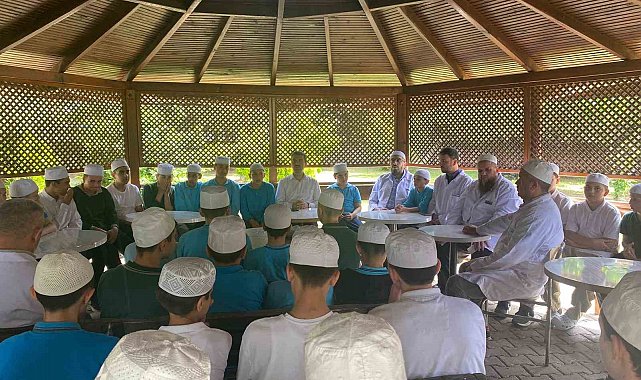 Yatılı eğitim alan öğrencilere ziyaret