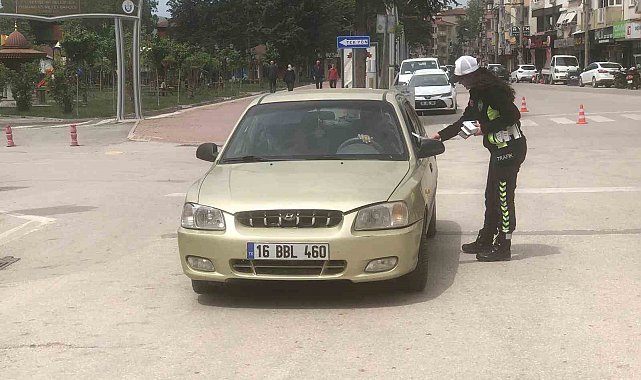 Yenişehir'de Trafik Haftası etkinliği: Emniyet ve Jandarma'dan ortak bilinçlendirme çalışması