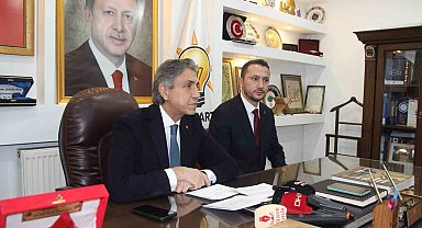 Yerel Yönetimler Başkanı Demir "CHP'de hizmet değil hezimet belediyeciliği var"