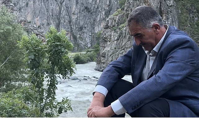 Yüksekova'da derede kaybolan genci arama çalışmalarına ara verildi