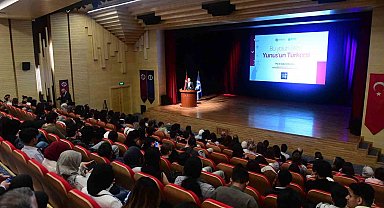 Yunus Emre Haftası etkinlikler "Bu Yolun Ötesi, Yunus'un Türkçesi" konferansı ile başladı