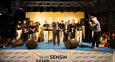 Yunusemre'de Balkan ezgileri yankılandı