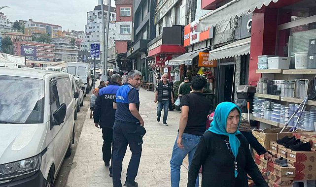 Zonguldak'ta kaldırım işgaline karşı denetim; esnafa uyarı yapıldı