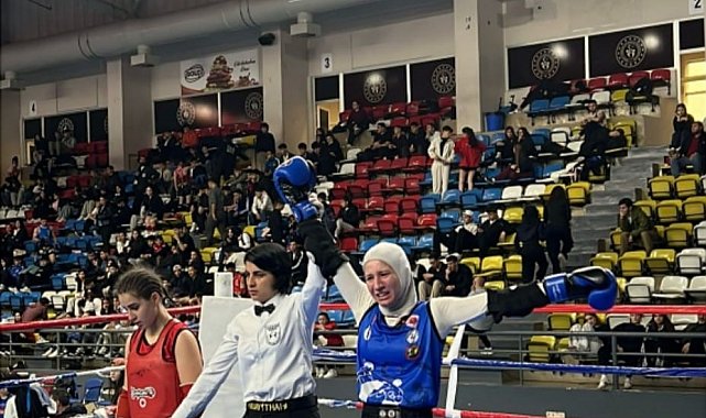 Zonguldaklı sporcu Muay-Tai yarışmasında birinci oldu