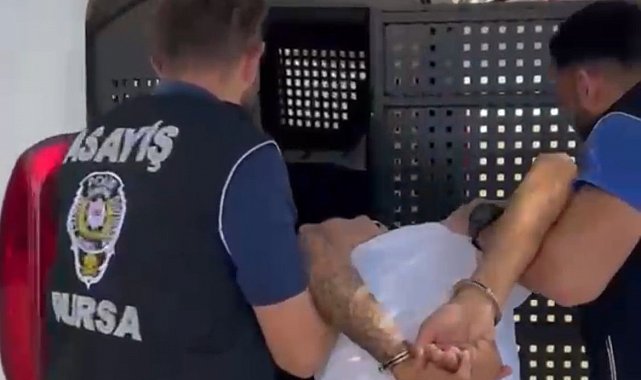 100 bin liralık telefonu çaldı, polisle burun buruna gelince kovalamaca başladı