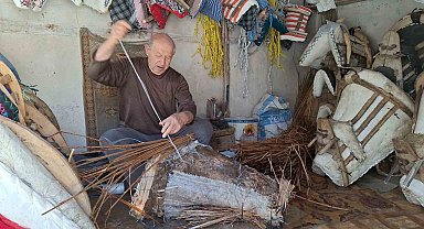 35 yıllık semer ustası teknolojiye meydan okuyor