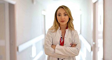 'Anoreksiya nervozayı sosyal medya ve akran baskısı tetikleyebilir'