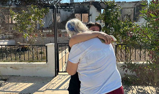 40 yıllık hatıraları küle döndü