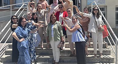 42 yıllık öğretmene duygulandıran veda: "İyi ki öğretmen olmuşum"