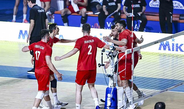A Milli Erkek Voleybol Takımı, Ukrayna'ya 3-0 mağlup oldu