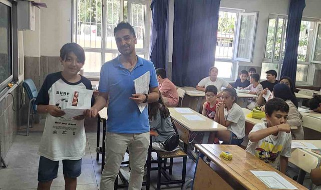 Adana'da 522 bini aşkın öğrenci karne aldı