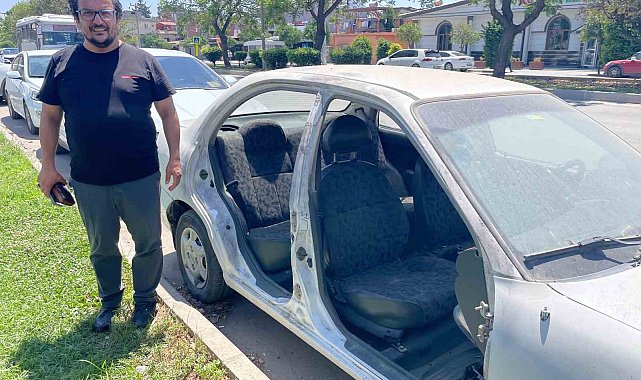 Adana'da gazetecinin otomobilinin kapıları çalındı: O anlar kamerada