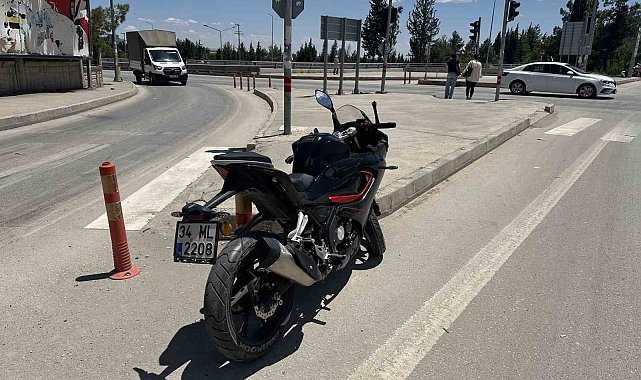 Adıyaman'da motosiklet devrildi: 2 yaralı