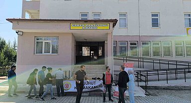 Afyonkarahisar'da LGS 6 bin 730 öğrencinin katılımı ile başladı