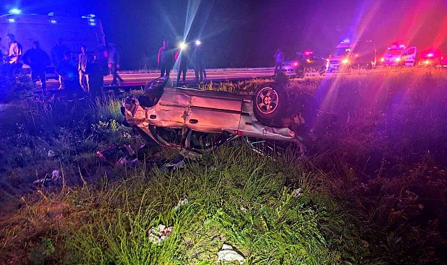 Afyonkarahisar'da şarampole devrilen otomobildeki 7 kişi yaralandı