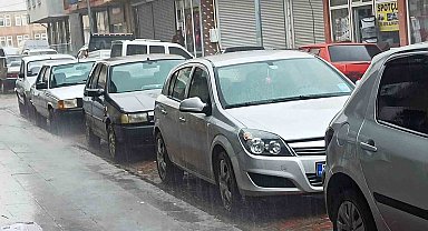 Ahlat'ta şiddetli yağmur etkili oldu