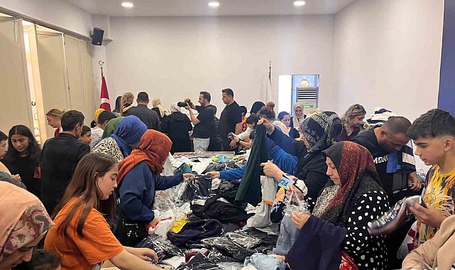 AK Parti Büyükçekmece Teşkilatı bayram öncesinde çocukları unutmadı