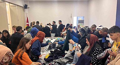 AK Parti Büyükçekmece Teşkilatı bayram öncesinde çocukları unutmadı