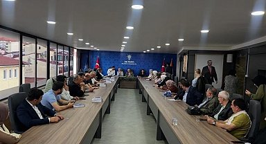 AK Parti'de yerel yönetim değerlendirildi