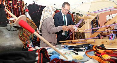 Akçaabat'ta Halk Eğitim Merkezi'nin yıl sonu sergisi beğeni topladı