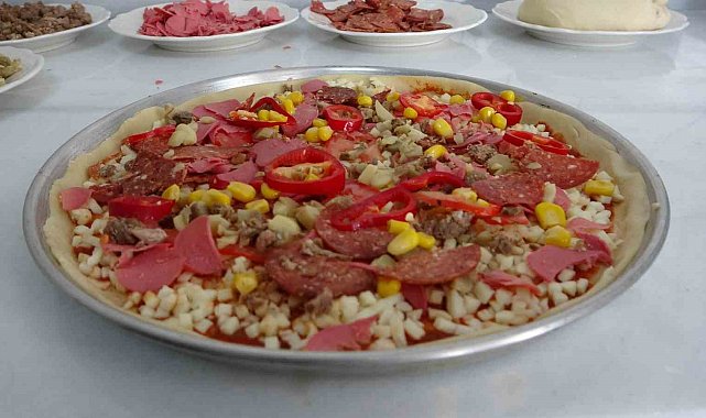 Akçadağ'ın yeni gözdesi: İnce hamurlu pizza, kömbe ve pilavı geride bıraktı