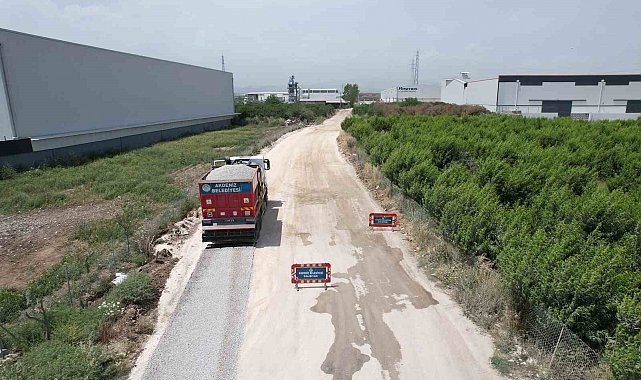 Akdeniz'de asfalt çalışmaları sürüyor