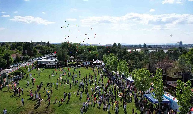 Akın ve Gök'ün uçurtma hayali gerçek oldu