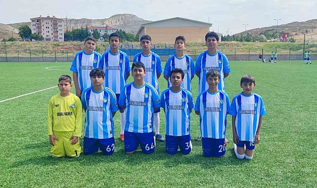 Akkışla'da ücretsiz futbol kursu